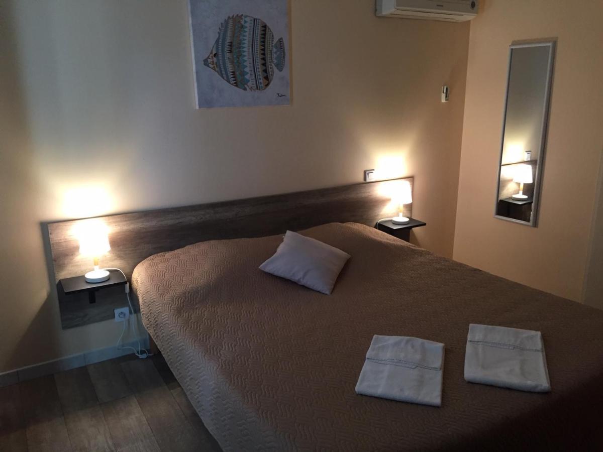 Hotel Les Lodges D'Eauze Buitenkant foto
